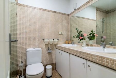 Calle de Bravo Murillo, Madrid, Community of Madrid 28020 - Photo 4