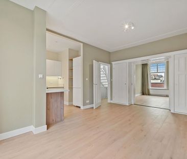 Appartement te huur: Hendrik Zwaardecroonstraat 221 2593 XR Den Haag - Foto 1