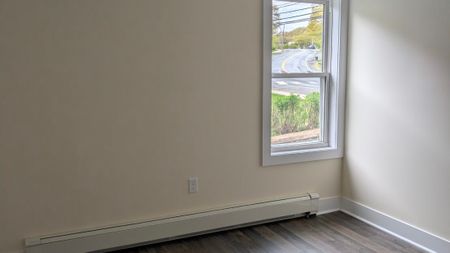 Fully Renovated 3-Bedroom Flat with Large Private Deck | $2,695/Month – Available June 1st, 2026 - Photo 4