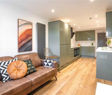 6 bedroom semi-detached house to rent - Photo 1