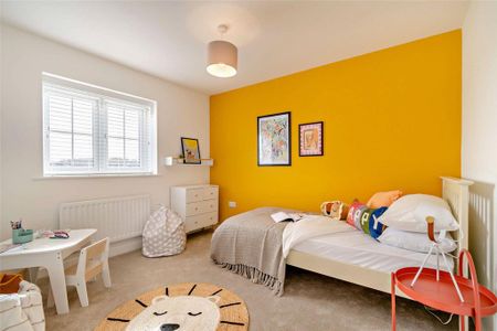 3 bedroom semi-detached house to rent - Photo 2