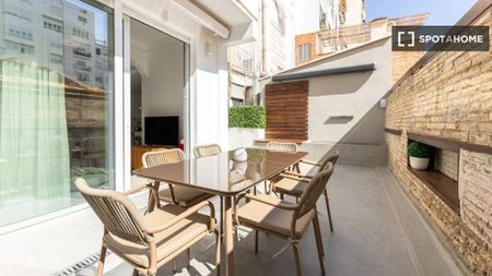 2 room luxury Flat for rent in Valencia, Spain - Photo 4