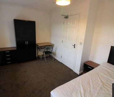 Bandy Fields Place, Salford, M7 - Photo 2