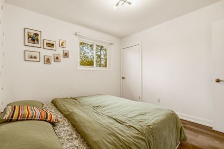 For Lease - 1463 Rolling Court, Burlington, Ontario - Photo 4