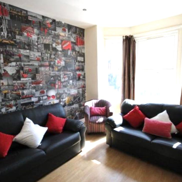 7 Bed - 12 Ebberston Terrace, Hyde Park, Leeds - LS6 1AU - Student - Photo 1