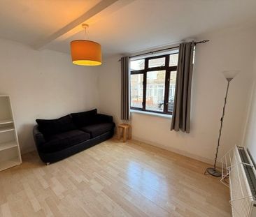 Vauxhall Villas, Walter Street - Photo 1