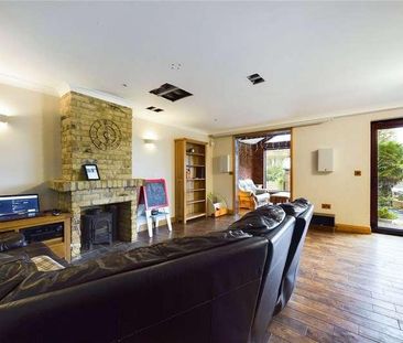 Wintringham Way, Purley On Thames, Reading, Berkshire, RG8 - Photo 1