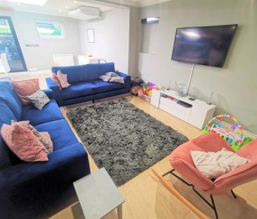 5 bedroom detached house to rent - Photo 1