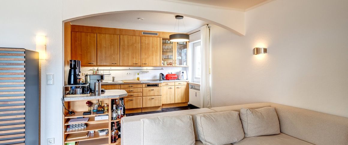 Spacious apartment with wintergarden - Photo 1