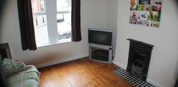 Room in a Shared House, Nottingham, NG2 - Photo 2