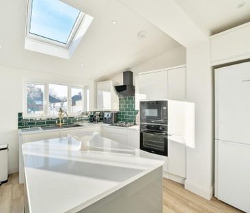 3 bedroom semi-detached house to rent - Photo 6