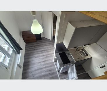 Appartement à Louer à LILLE 321 € - Photo 1