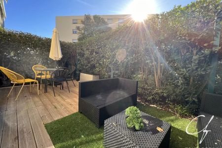 À louer – Studio meublé avec rez-de-jardin – Fréjus-Plage - Photo 2