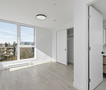 322 East 15th Ave (2nd Floor), Vancouver - Photo 2