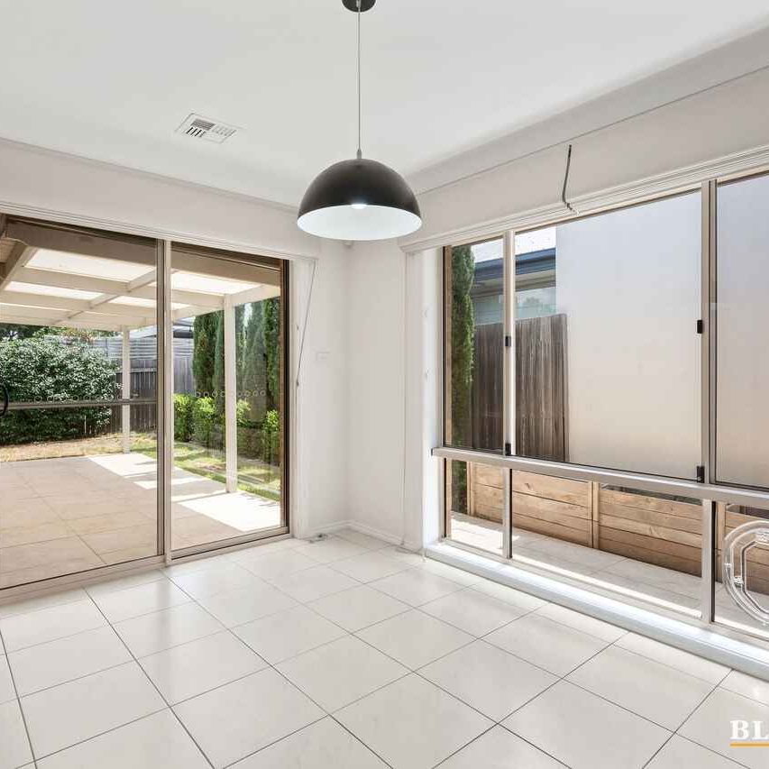 Immaculate family home... - Photo 1