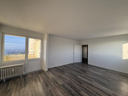Helle 3-Zimmer-Wohnung mit besonderer Aussicht in Blumenthal - Foto 2