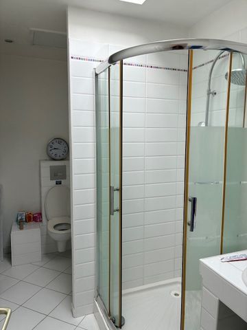 Location Maison 6 pièces 182m² - Photo 4