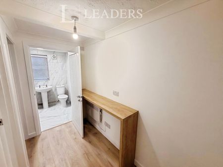 1 bedroom apartment to rent Harrow Road, Clacton-on-Sea, Essex, CO15 - Photo 5