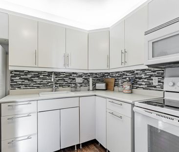 For Lease - 110A Harewood Avenue, Toronto, Ontario - Photo 4