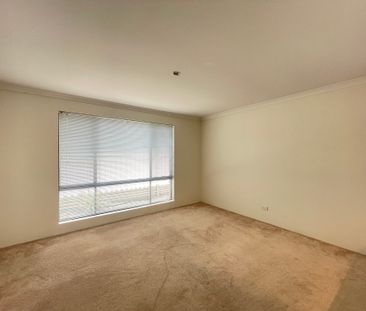 Large 4x2 Family Home - Photo 3