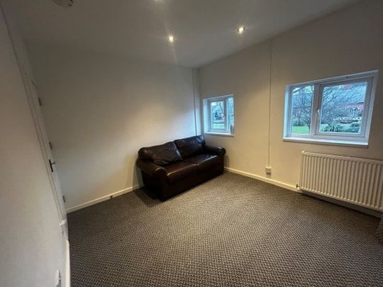 Wellington Street, Burton-on-Trent, DE14 - Photo 1