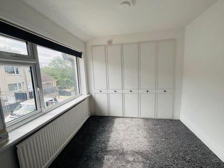 2 bedroom terraced house to rent - Photo 4