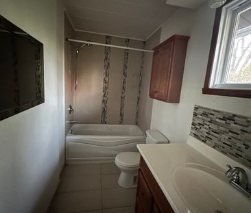 1219 40e Avenue, Laval (Fabreville), QC H7R - Photo 5