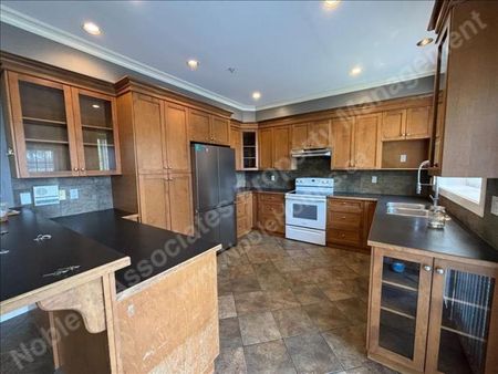 3237 Matapan Crescent MAIN Vancouver - Photo 5