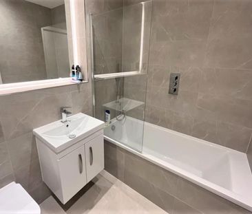 Liongate House, Guildford, Surrey, GU1 - Photo 4