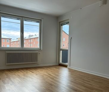 Ljuragatan 31 - Foto 1