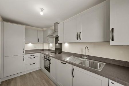 3 bedroom detached house to rent - Photo 4