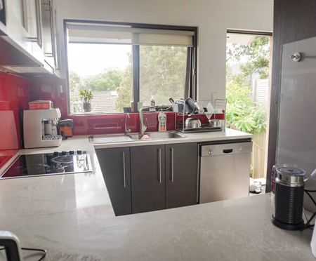 Lilyfield - Photo 5