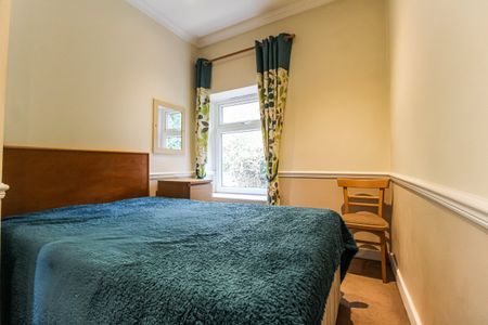 Graig Yr Helfa Road, Pontypridd - Photo 4