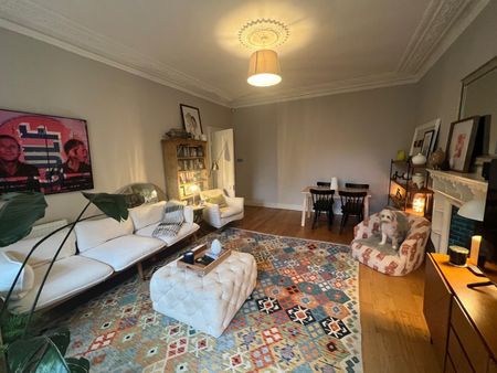 2 Bed Flat, Bolingbroke Grove, SW11 - Photo 2