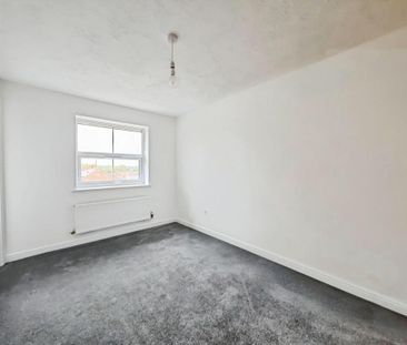 3 bedroom terraced house to rent - Photo 6