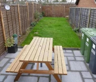 2 bedroom terraced house to rent - Photo 2