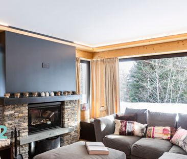 Magnifique 4.5 pièces entièrement rénové au pied des pistes de ski - Photo 2