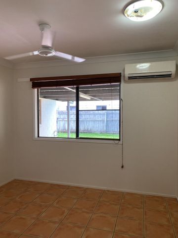 27 Canterbury Road, Kirwan QLD 4817 - House For Rent | Domain - Photo 2