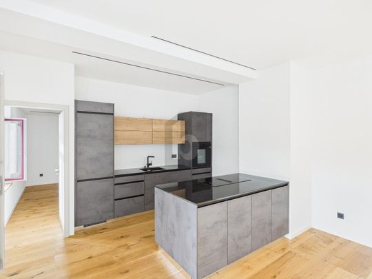 CHARMING WITH NEW GLOW - Photo 1