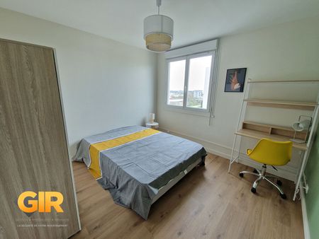 Location Appartement 5 pièces 74m² RENNES 35200 - Photo 3