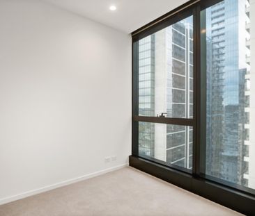 2912 / 70 Southbank Boulevard - Photo 2