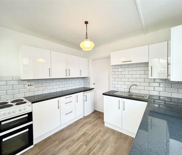 1 Bedroom Room To Let - Photo 3