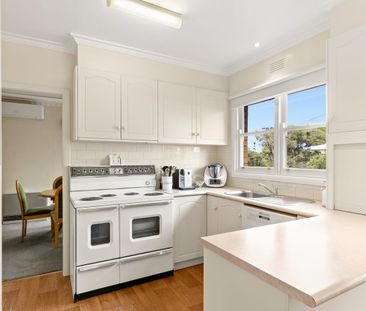 Generous Home Offering Space, Comfort and Coastal Charm - Photo 6