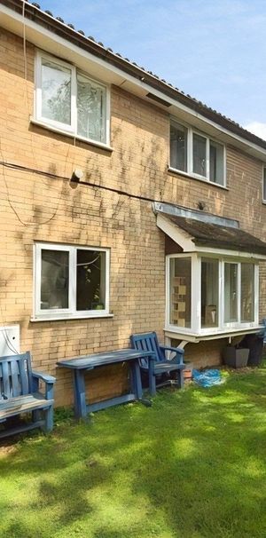 2 bedroom house to rent Buttermel Close, Godmanchester, Huntingdon, PE29 - Photo 1