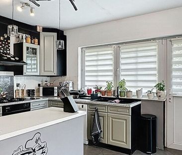 Appartement te huur in Saint-Nicolas voor € 750 met 3 slaapkamers - Photo 6