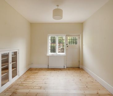 4 Bed House - Photo 6