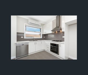 This townhouse is an easy 750 m walk to Reservoir Village - Photo 4