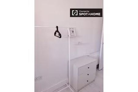 2-bedroom apartment for rent in County Dublin - Photo 3