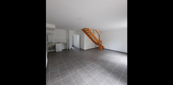 Location Maison 5 pièces 95 m² LE CONTROIS EN SOLOGNE (PROCHE CENTRE VILLE) - Photo 2