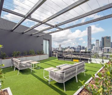 Luxurious Apartment in South Brisbane! - Photo 5